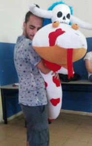 נועם עם הנחש של הנקוק בכנס אנימה